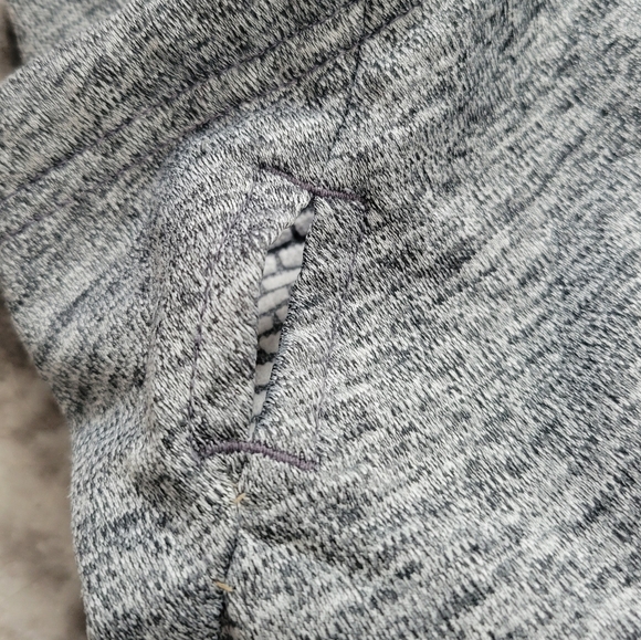 Columbia 1/4 Zip Pullover - Picture 3 of 7